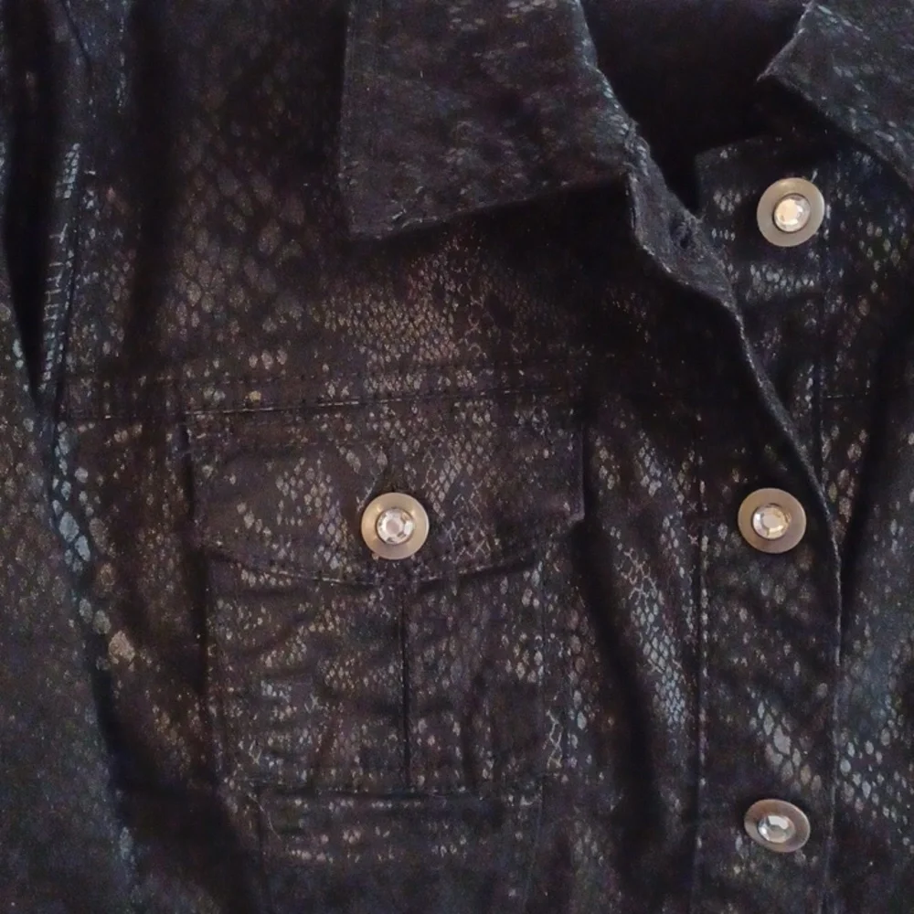 Jacket - Picture 2 of 6